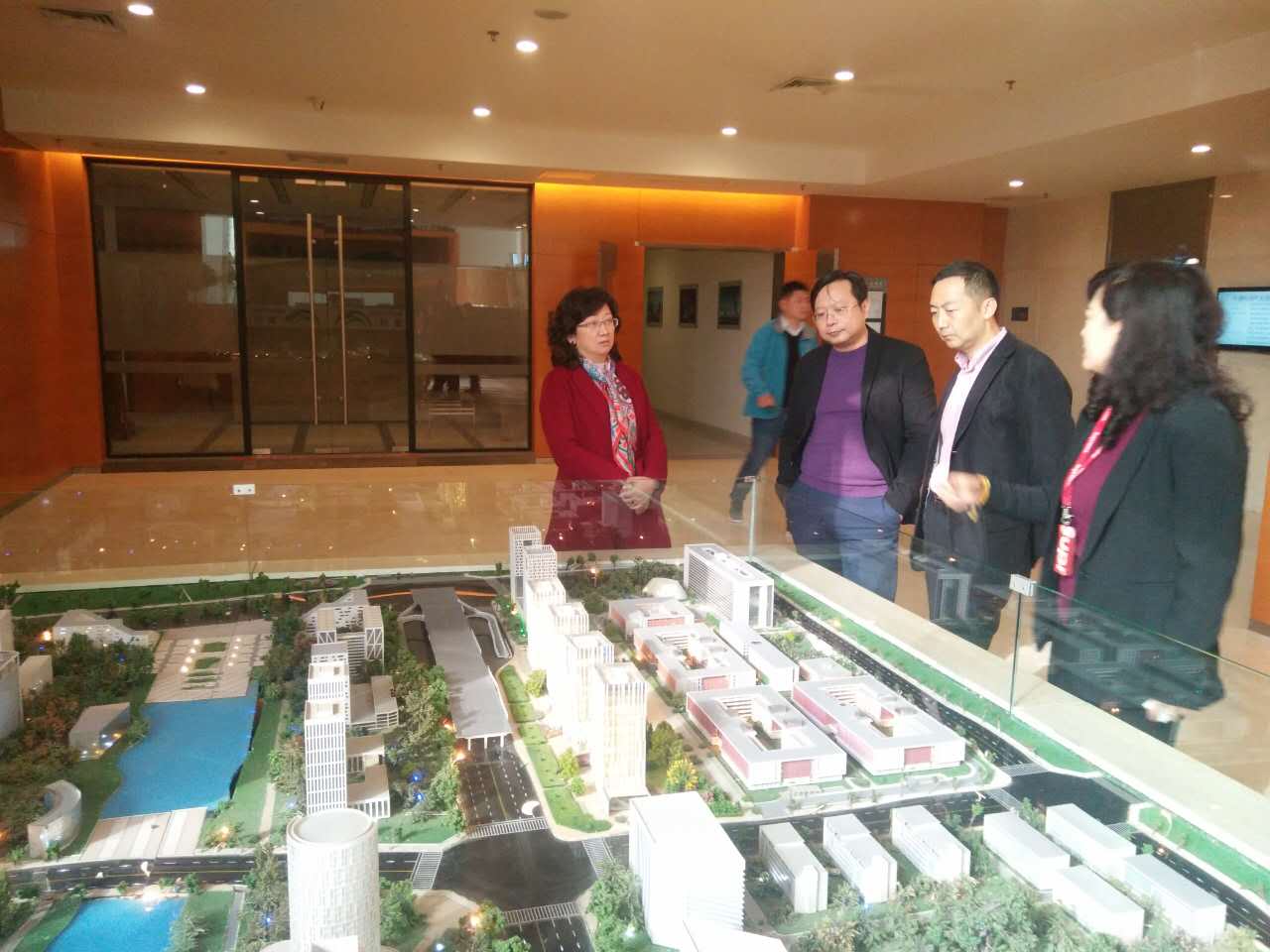 1510625005959257zYQw.jpg 集團(tuán)公司領(lǐng)導(dǎo)赴西安環(huán)普科技產(chǎn)業(yè)園考察調(diào)研(配圖).jpg