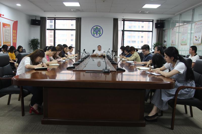 1525748895748520AbfZ.jpg 固廢公司獻(xiàn)良策座談會.jpg