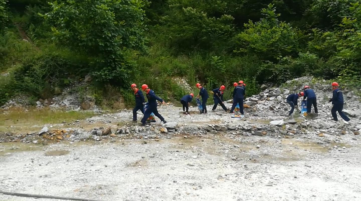 1529977506789800lAEC.jpg 鼎豐礦業11.jpg