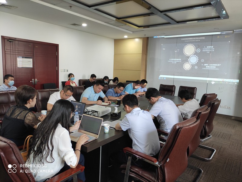 園區(qū)開發(fā)公司舉辦法律風(fēng)險知識培訓(xùn)_副本.jpg