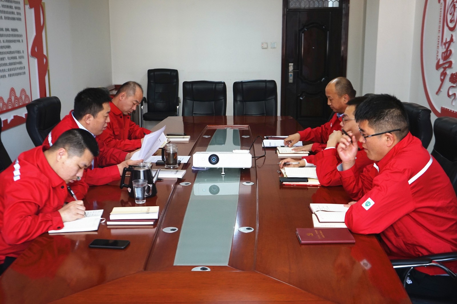 1616466134262968Mgjd.jpg 陜西保隆能源科技有限公司召開黨史學習教育動員大會.jpg