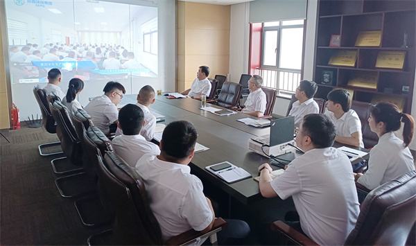 1658801089382047iYhs.jpg 園區開發公司傳達學習集團2022年重點項目暨半年生產經營工作會議精神.jpg