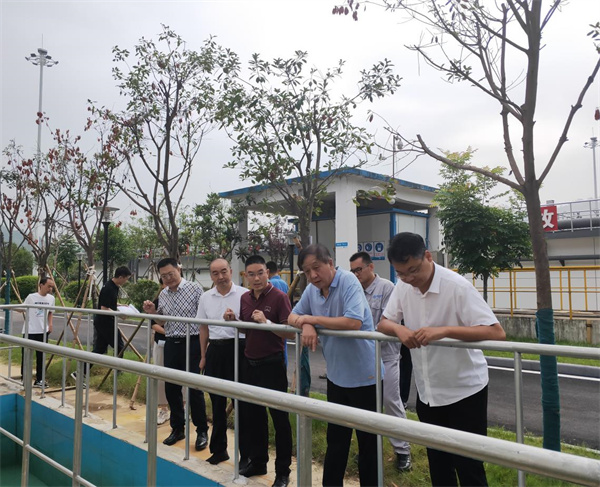 1658972526840438U1xg.jpg 陜西省生態環境廳商洛督察局局長張建國到水環境公司商南縣污水處理廠調研.jpg