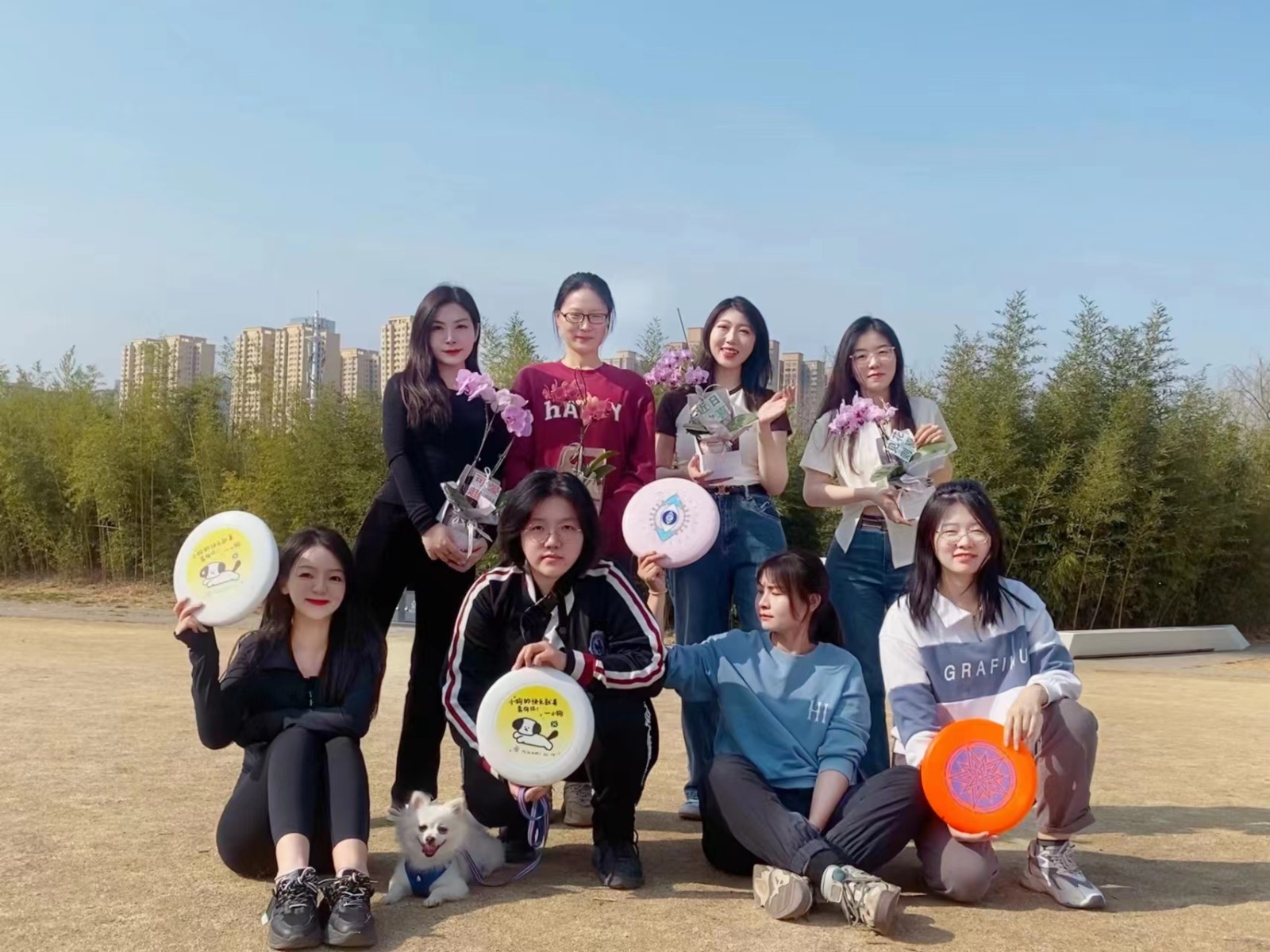 1678246055756470IedE.jpg 研究院公司組織女職工開展飛盤體驗活動.jpg