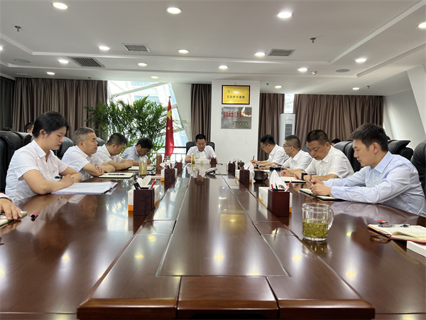 1687318422803781ZZFu.jpg 水環(huán)境公司傳達(dá)落實(shí)集團(tuán)黨委(擴(kuò)大)會(huì)議精神照片.jpg