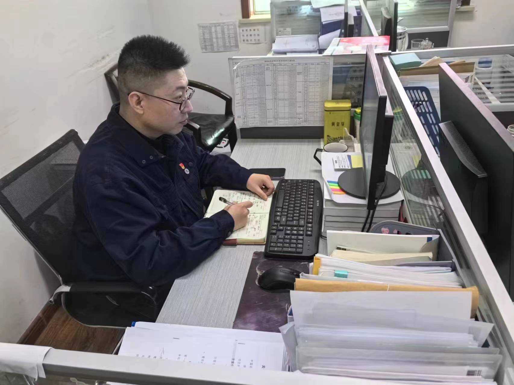 1708564135482569iHFG.jpg 監測公司先進個人—市場部職員王琦.jpg